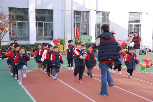 7b8a7b6b8a0d4c46b80ed11676db1384.jpg
