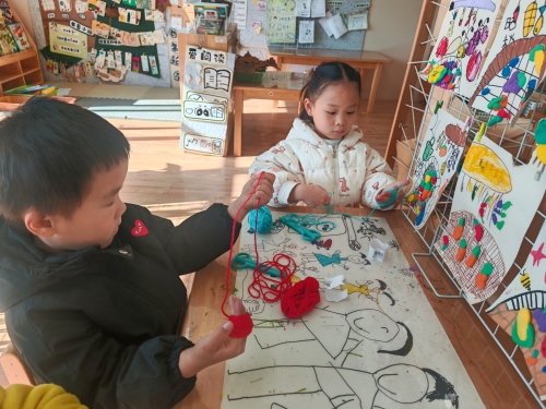 锦程幼儿园：指尖生趣，萌娃“织”造快乐