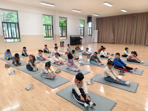 65ece18bab0d4b8ca5f0c38eaf2d7b86.jpg 65ece18bab0d4b8ca5f0c38eaf2d7b86.jpg